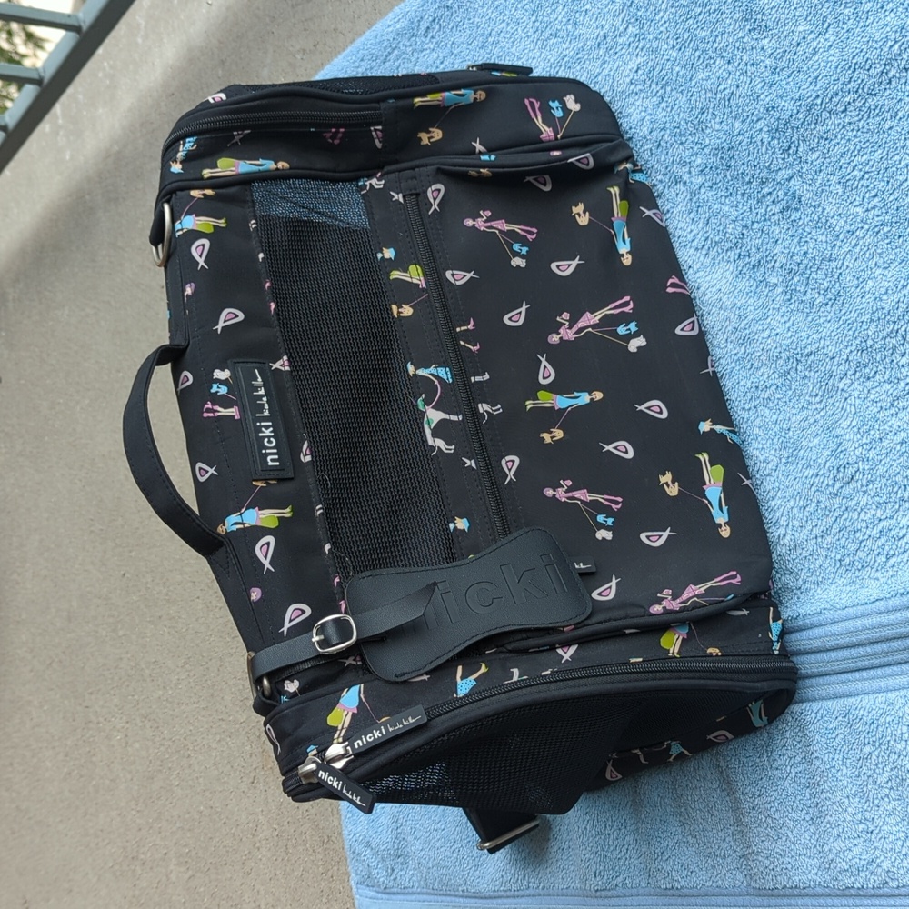 Nicole Miller Pet Carrier Convertible Shoulder Backpack Black Small Dog Cat
